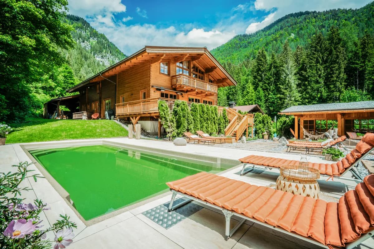 Gewerbeimmobilie mieten in Kitzbühel – 306 m², € 7.900