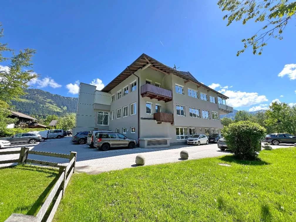 2-Zimmer-Gewerbeimmobilie kaufen in Kitzbühel – 116 m², € 5.900 – Bild 9 von 19