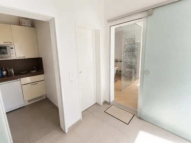 1-Zimmer-Gewerbeimmobilie mieten in Graz – 18 m², € 280 – Bild 3 von 3