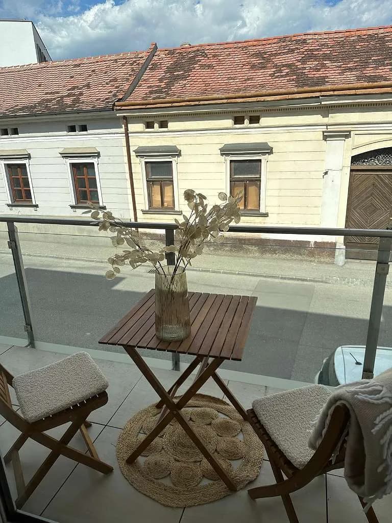 2-Zimmer-Wohnung mieten in Krems an der Donau – 63 m², € 1.290 – Bild 2 von 12