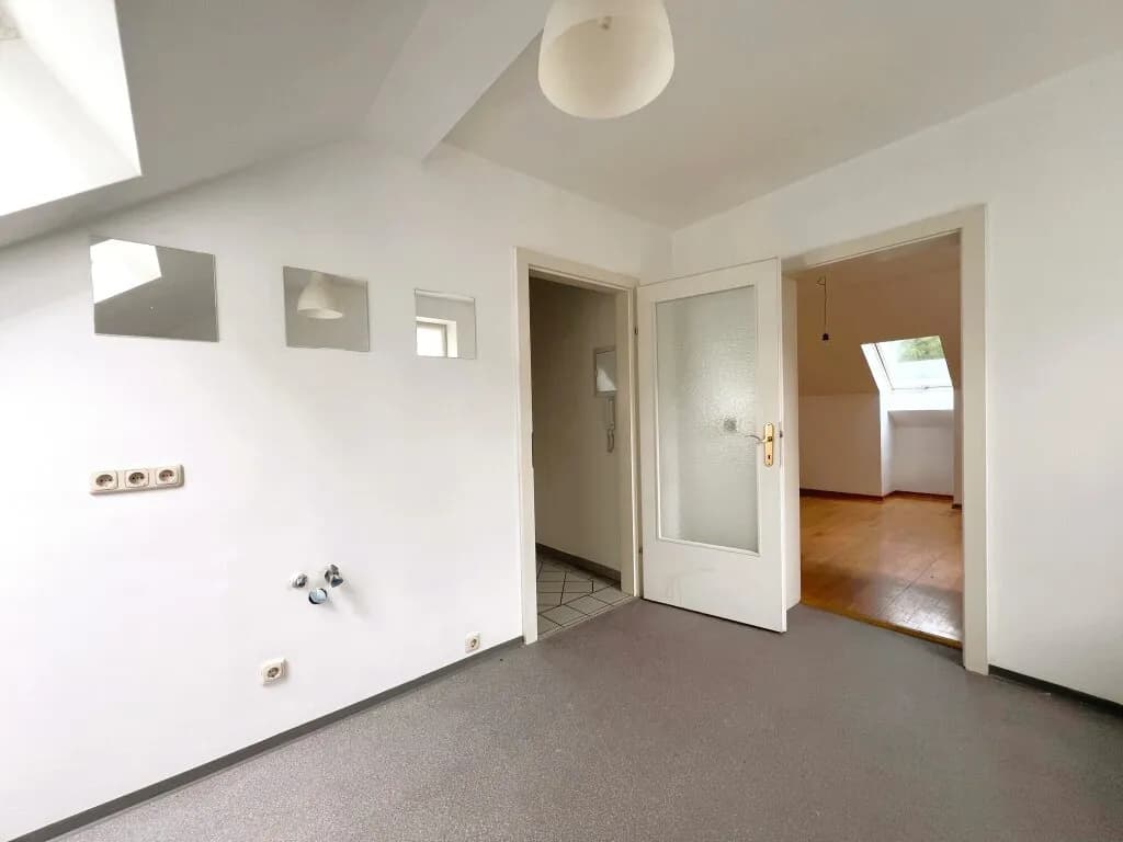 1-Zimmer-Wohnung mieten in Baden – 42 m², € 395 – Bild 5 von 11