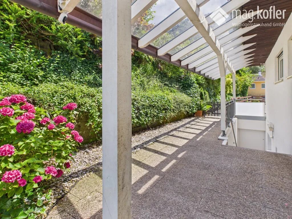 8-Zimmer-Gewerbeimmobilie kaufen in Feldkirch – 200 m², € 1.200.000 – Bild 2 von 42