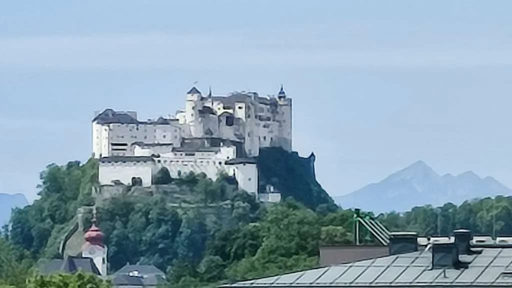 2-Zimmer-Wohnung mieten in Salzburg Stadt – 70 m², € 1.385 – Bild 8 von 15