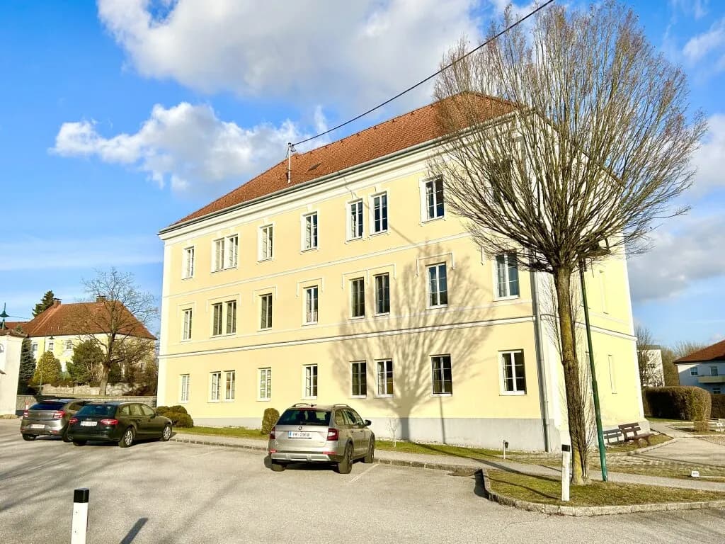 2-Zimmer-Wohnung mieten in Perg – 62,53 m², € 608