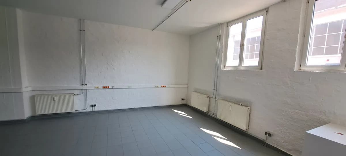 Gewerbeimmobilie mieten in Wien – 1 360 m², € 12.835 – Bild 7 von 14