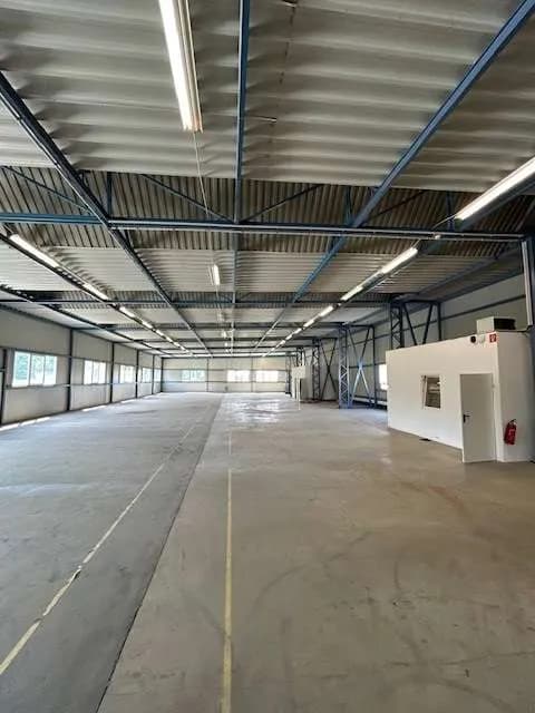 Gewerbeimmobilie mieten in Wels-Land – 1 500 m², € 5 – Bild 6 von 9