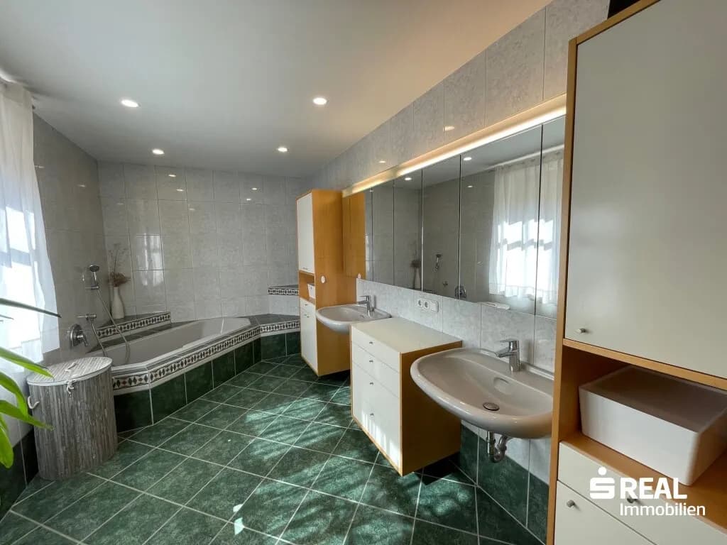 Haus kaufen in Ried im Innkreis – 208 m², € 549.000 – Bild 4 von 15