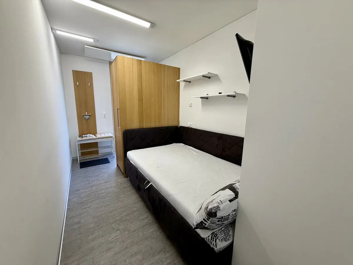 Wohnung mieten in Neunkirchen – 23 m², € 448 – Bild 3 von 11