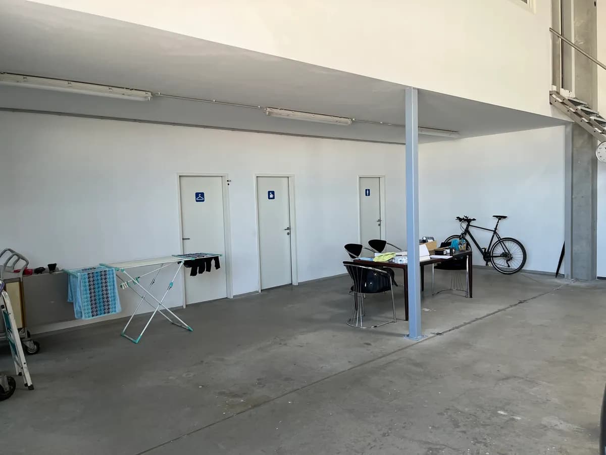 8-Zimmer-Gewerbeimmobilie mieten in Baden – 272 m², € 3.496 – Bild 8 von 19