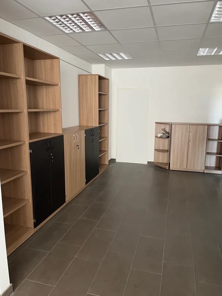 8-Zimmer-Gewerbeimmobilie mieten in Baden – 272 m², € 3.496 – Bild 12 von 19