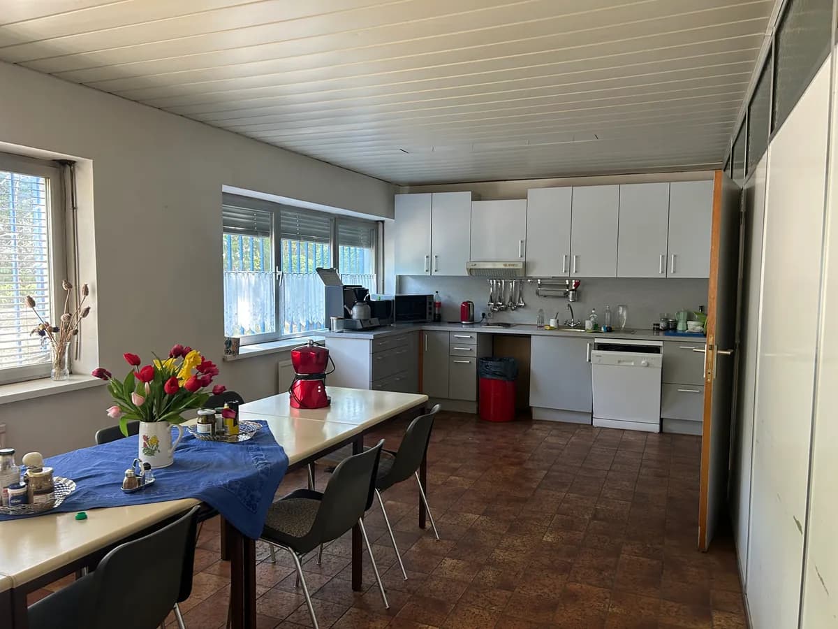 Gewerbeimmobilie mieten in Wien – 1 643 m² – Bild 4 von 17