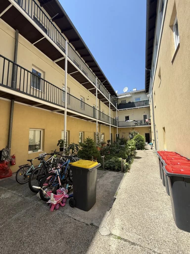 2-Zimmer-Wohnung mieten in Baden – 61 m², € 759 – Bild 1 von 15