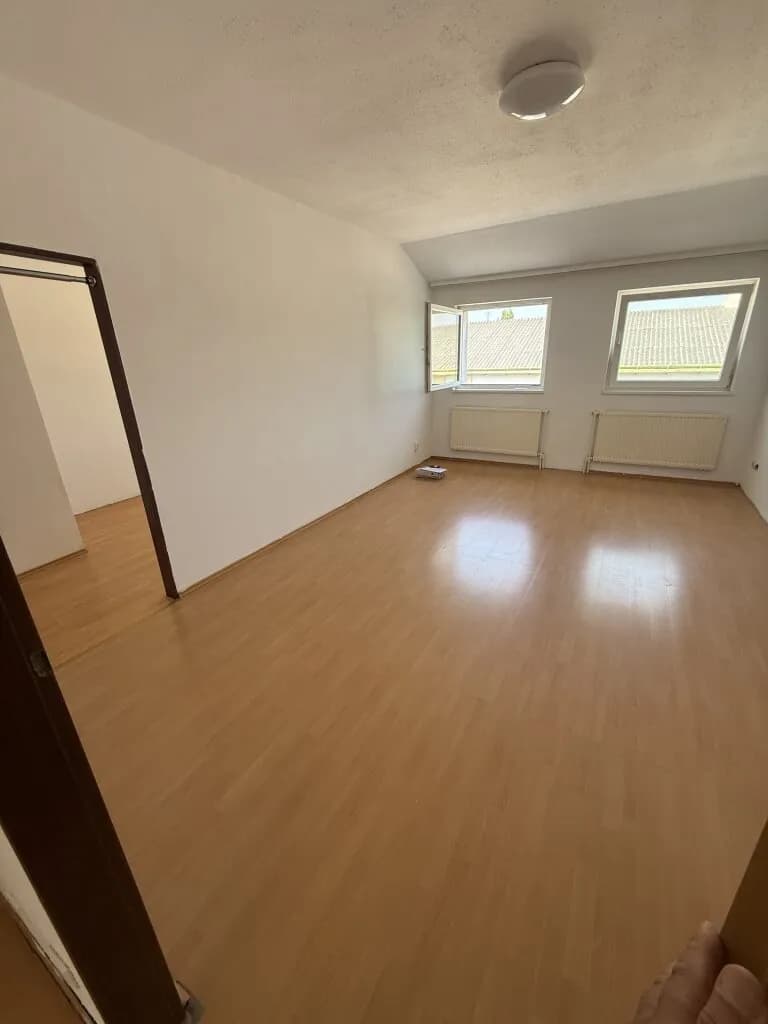2-Zimmer-Wohnung mieten in Baden – 61 m², € 759 – Bild 2 von 15