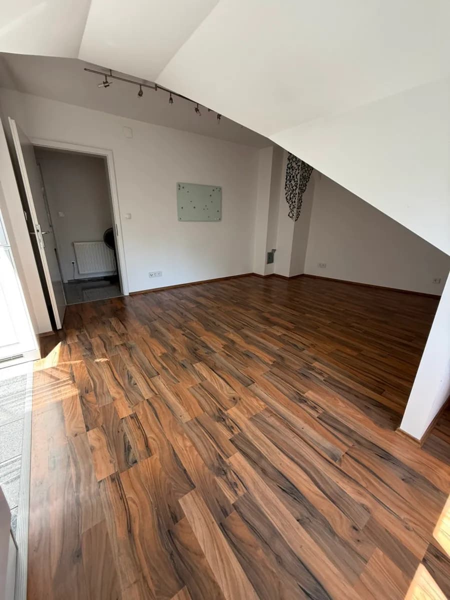 2-Zimmer-Wohnung mieten in Baden – 65 m², € 1.000 – Bild 5 von 16