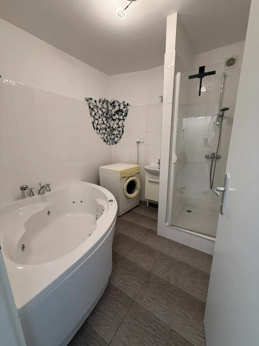 2-Zimmer-Wohnung mieten in Baden – 65 m², € 1.000 – Bild 12 von 16
