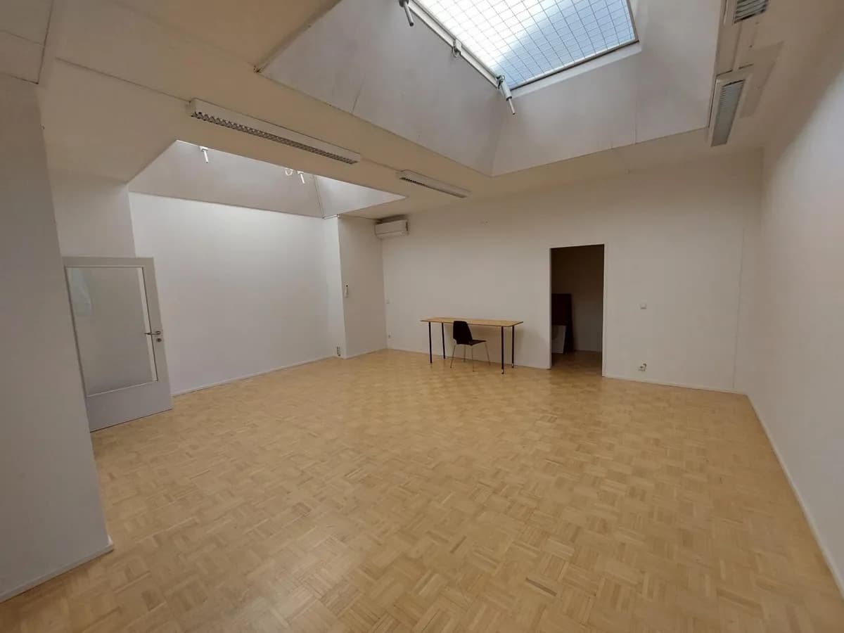 2-Zimmer-Gewerbeimmobilie mieten in Linz – 48 m², € 634 – Bild 5 von 17