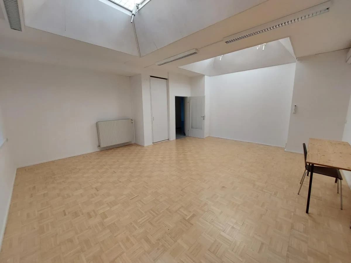 2-Zimmer-Gewerbeimmobilie mieten in Linz – 48 m², € 634 – Bild 6 von 17