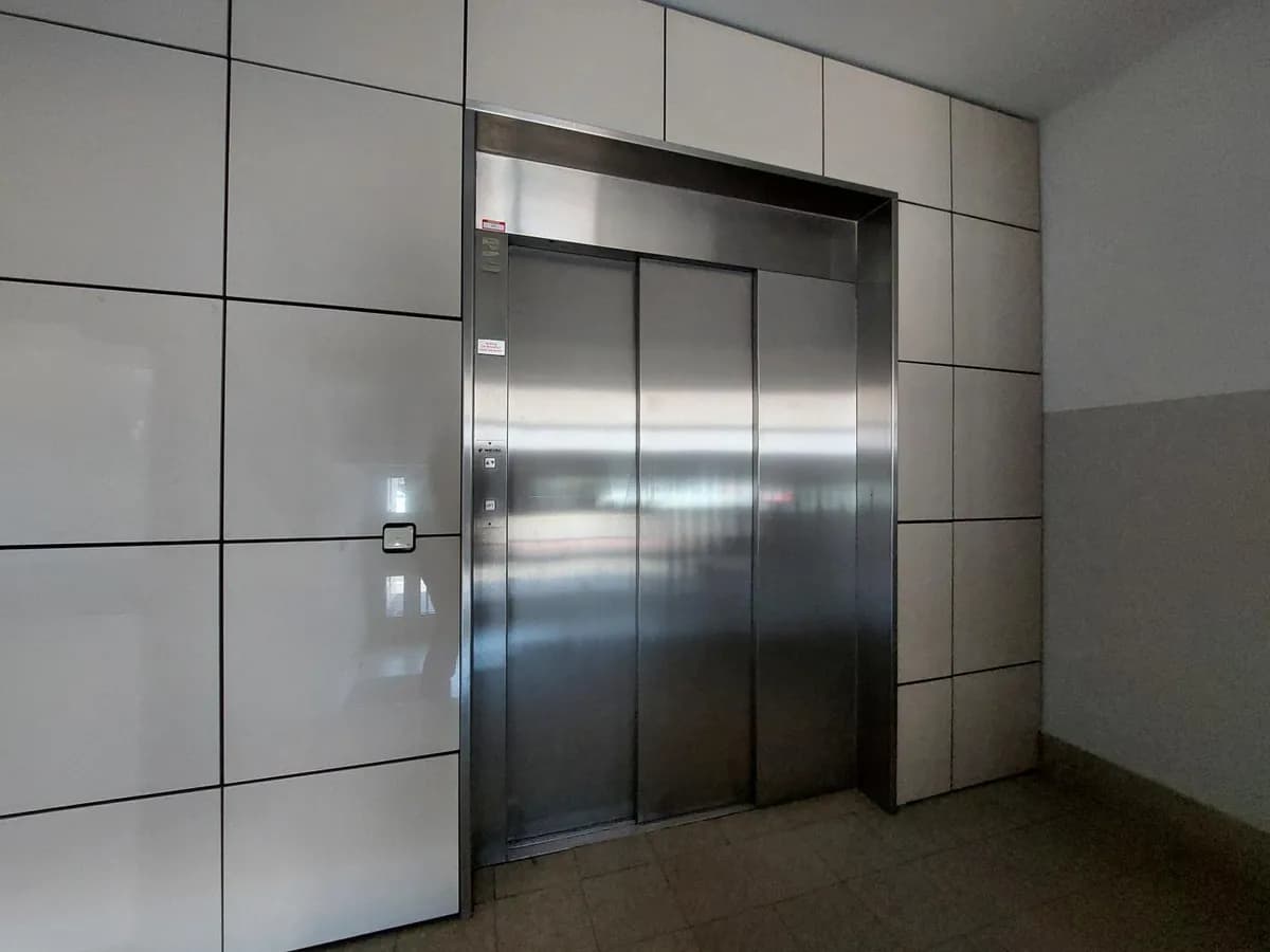 2-Zimmer-Gewerbeimmobilie mieten in Linz – 48 m², € 634 – Bild 13 von 17