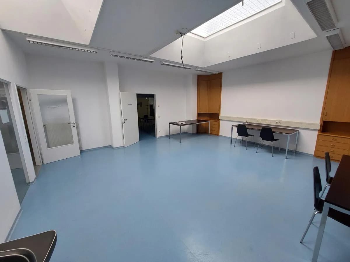 2-Zimmer-Gewerbeimmobilie mieten in Linz – 48 m², € 634 – Bild 16 von 17