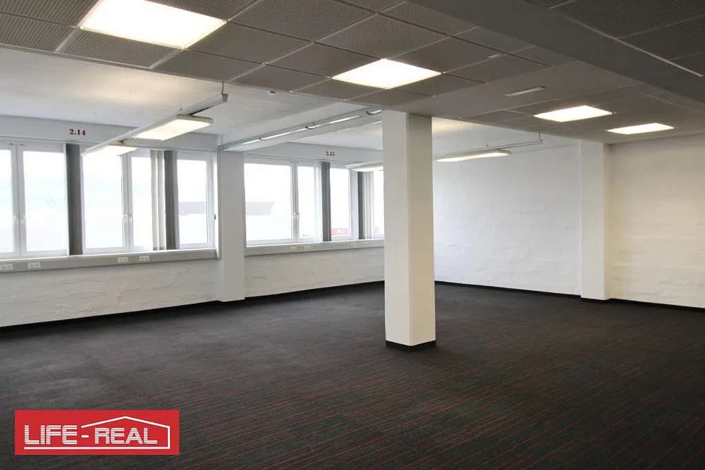1-Zimmer-Gewerbeimmobilie mieten in Linz – 284 m², € 4.570 – Bild 5 von 25