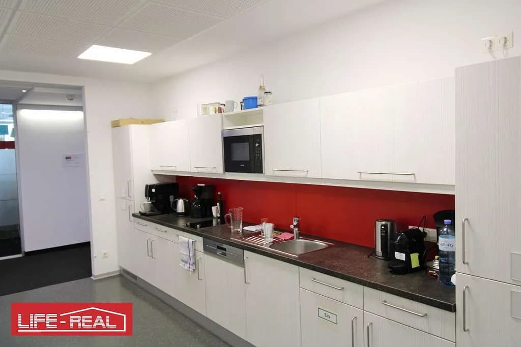 1-Zimmer-Gewerbeimmobilie mieten in Linz – 284 m², € 4.570 – Bild 19 von 25