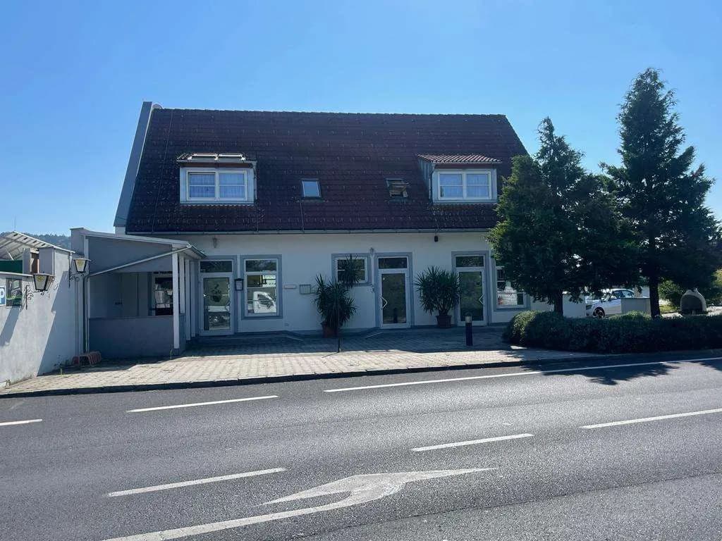 8-Zimmer-Gewerbeimmobilie mieten in Leibnitz – 260 m², € 2.200 – Bild 3 von 12