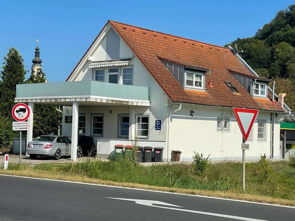 8-Zimmer-Gewerbeimmobilie mieten in Leibnitz – 260 m², € 2.200 – Bild 4 von 12