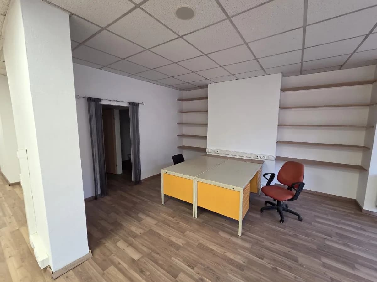 Gewerbeimmobilie mieten in Horn – 115 m², € 880 – Bild 3 von 5
