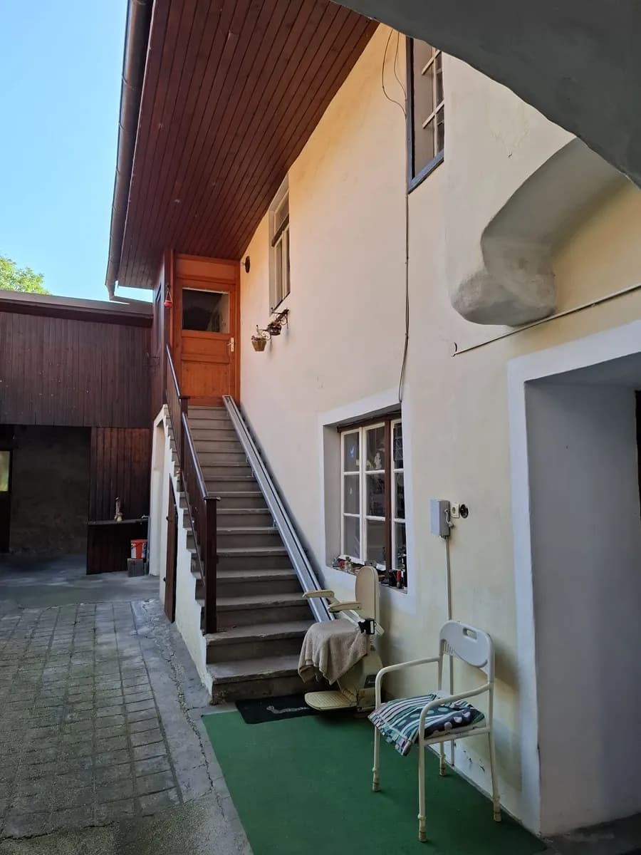 8-Zimmer-Haus kaufen in Krems Land – 200 m², € 350.000 – Bild 3 von 3