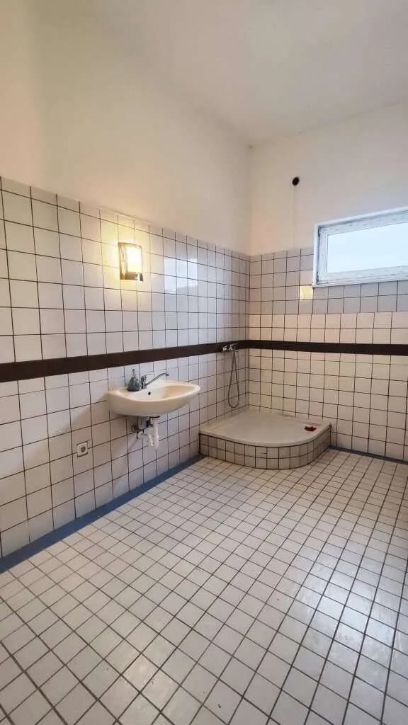 Gewerbeimmobilie kaufen in Neunkirchen – 222 m², € 279.000 – Bild 10 von 22