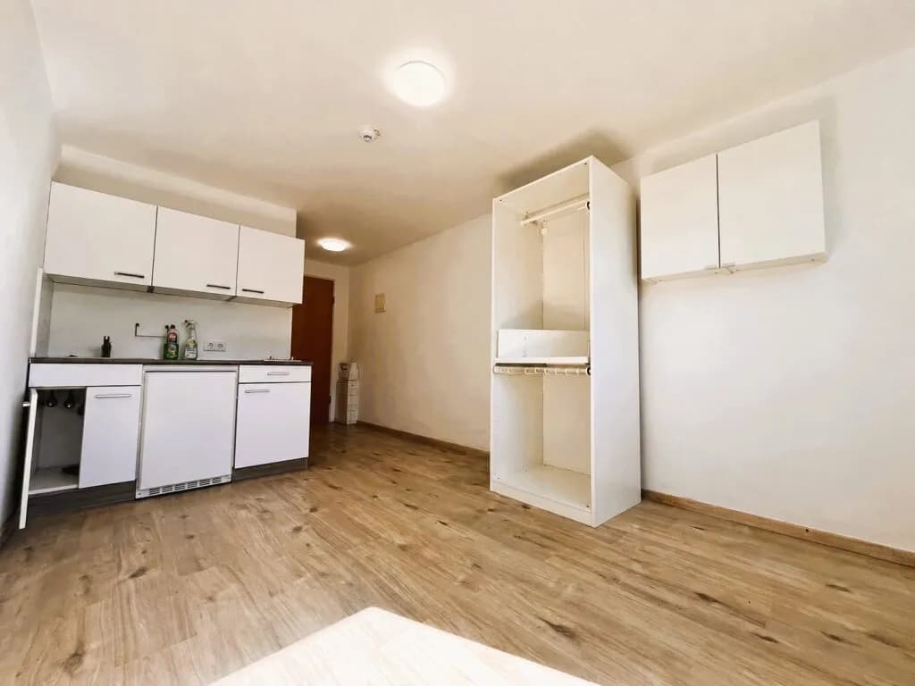 1-Zimmer-Wohnung mieten in Innsbruck – 17 m², € 699 – Bild 2 von 11
