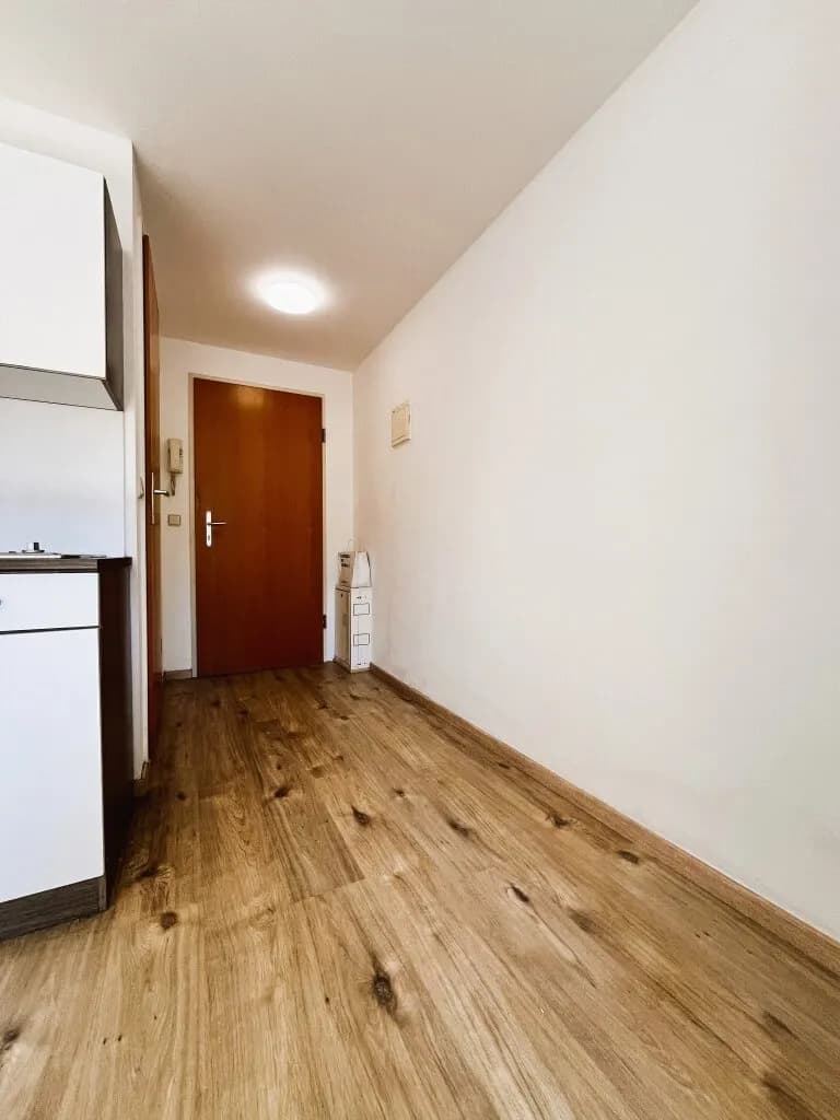 1-Zimmer-Wohnung mieten in Innsbruck – 17 m², € 699 – Bild 6 von 11