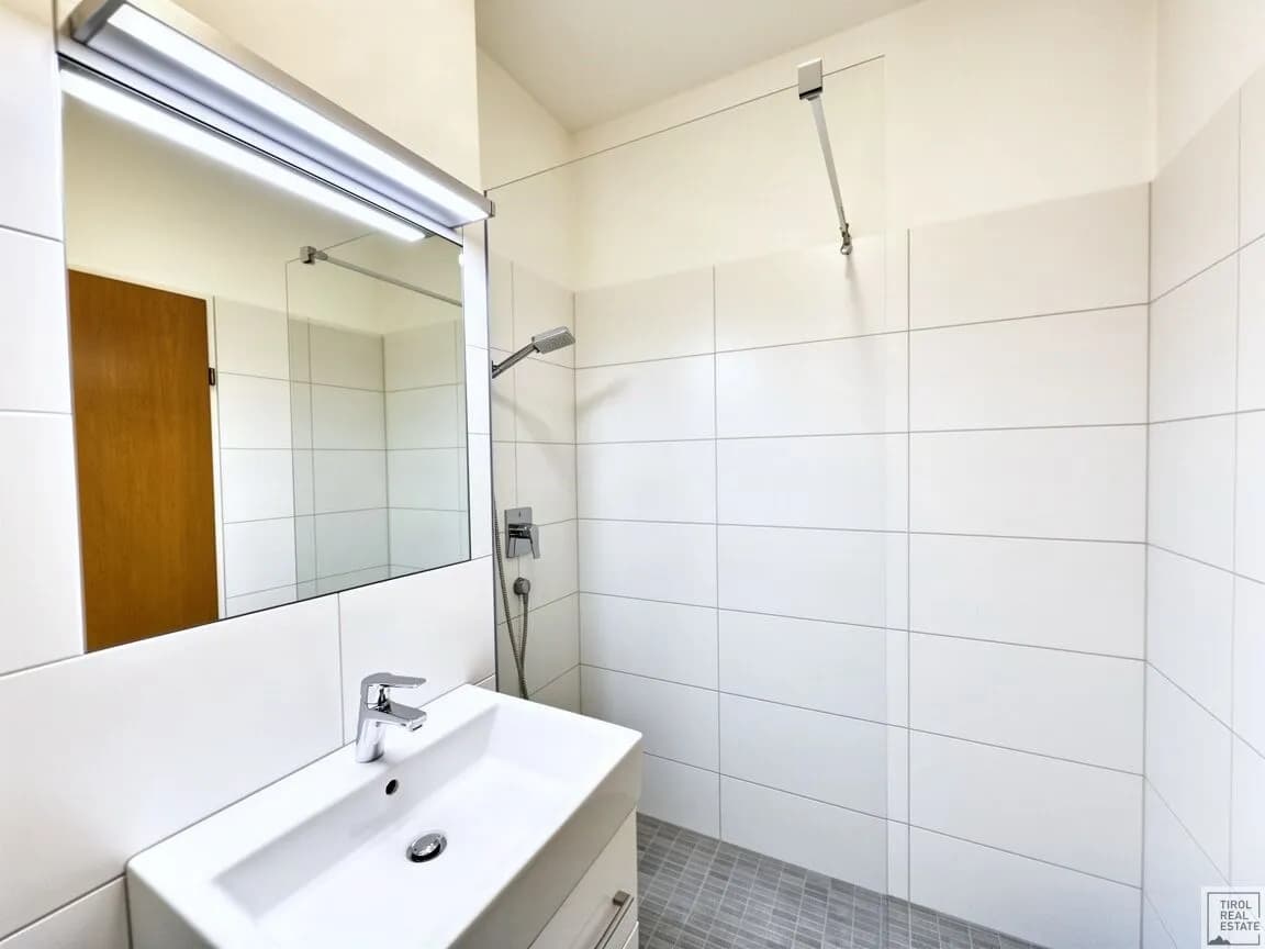 2-Zimmer-Wohnung kaufen in Innsbruck – 39,65 m², € 325.000 – Bild 11 von 16