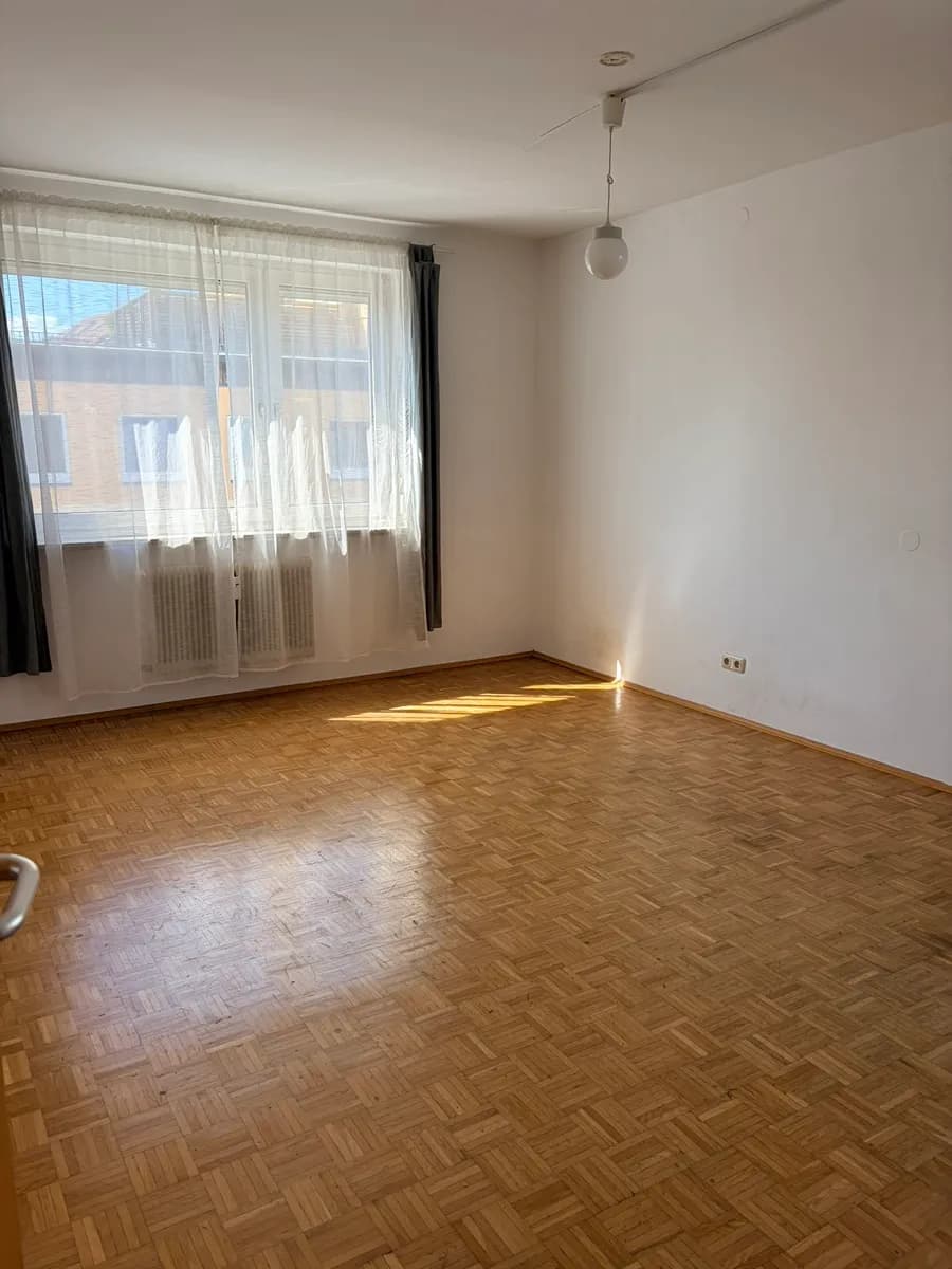 Wohnung mieten in Klagenfurt – 39 m², € 450 – Bild 2 von 6