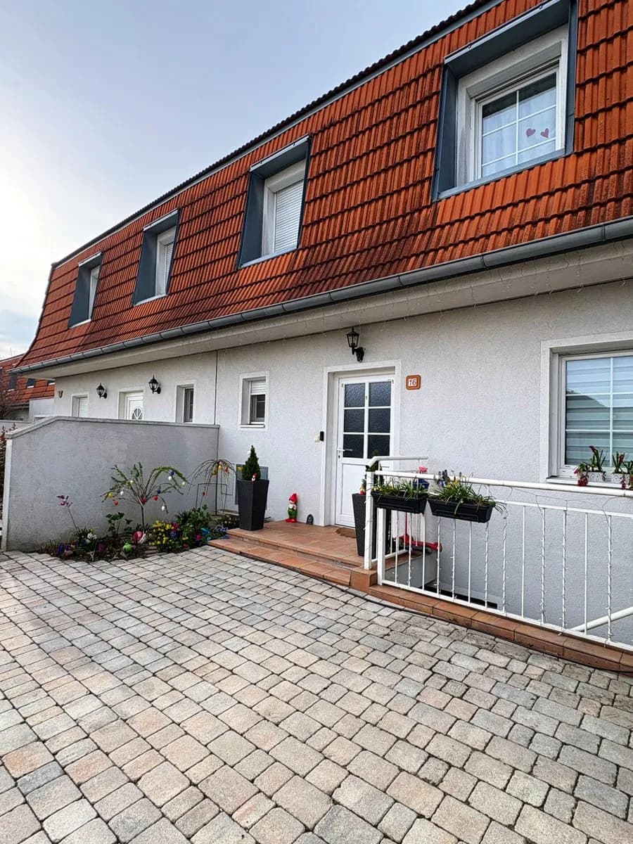 4-Zimmer-Haus kaufen in Wiener Neustadt Land – 140 m², € 398.000 – Bild 2 von 16
