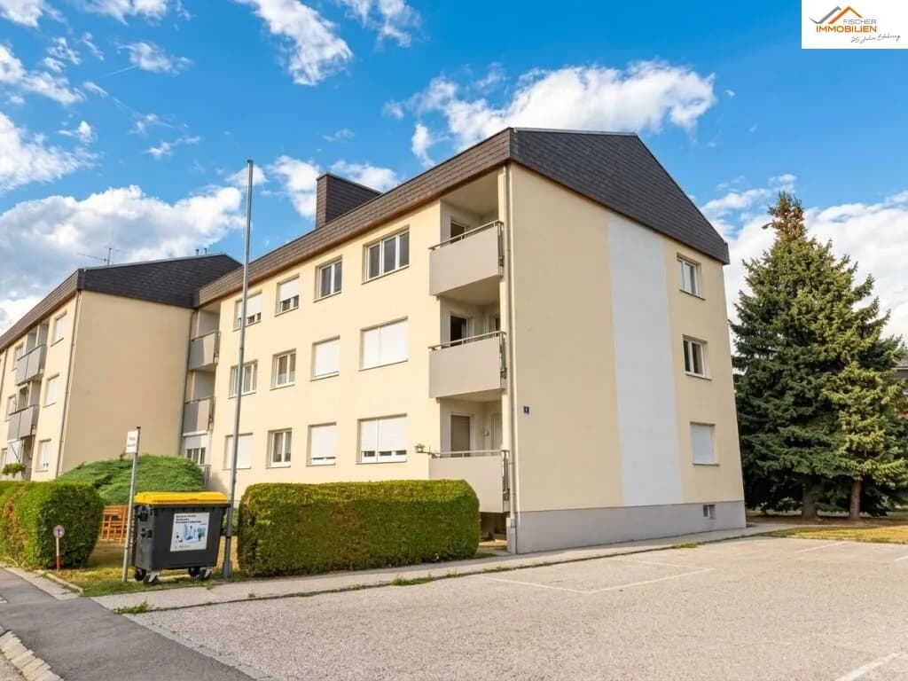 4-Zimmer-Wohnung mieten in Neunkirchen – 82 m², € 650 – Bild 1 von 15