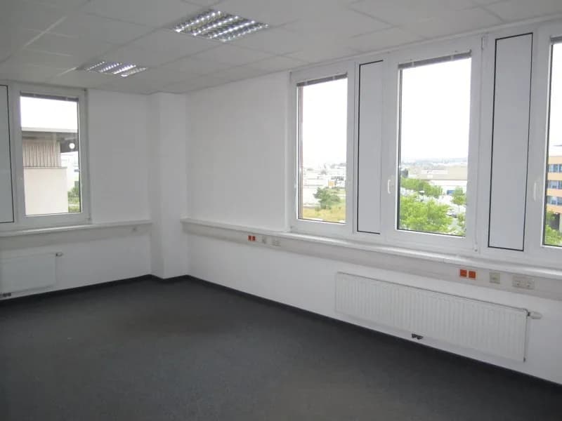 Gewerbeimmobilie mieten in Wien – 175 m², € 2.406 – Bild 2 von 7