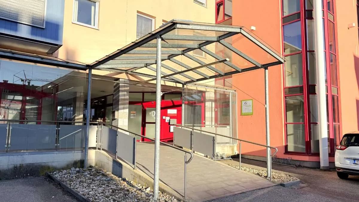Gewerbeimmobilie mieten in Vöcklabruck – 170 m², € 2.125 – Bild 6 von 7