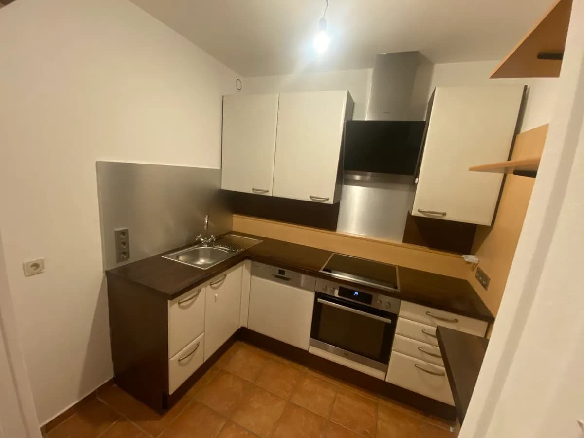 3-Zimmer-Wohnung kaufen in Wiener Neustadt – 77,3 m², € 228.000 – Bild 2 von 18