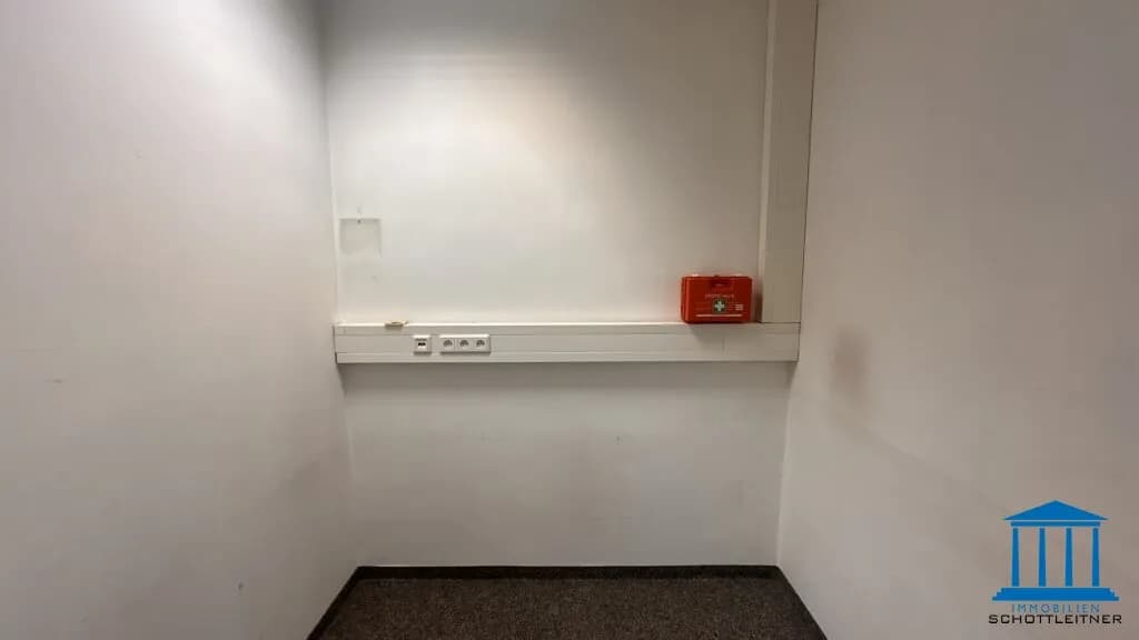 Gewerbeimmobilie mieten in Wiener Neustadt – 311 m², € 3.616 – Bild 22 von 30