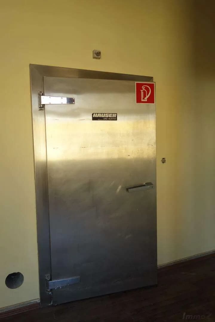 6-Zimmer-Gewerbeimmobilie mieten in Gänserndorf – 431 m², € 2.890 – Bild 6 von 14