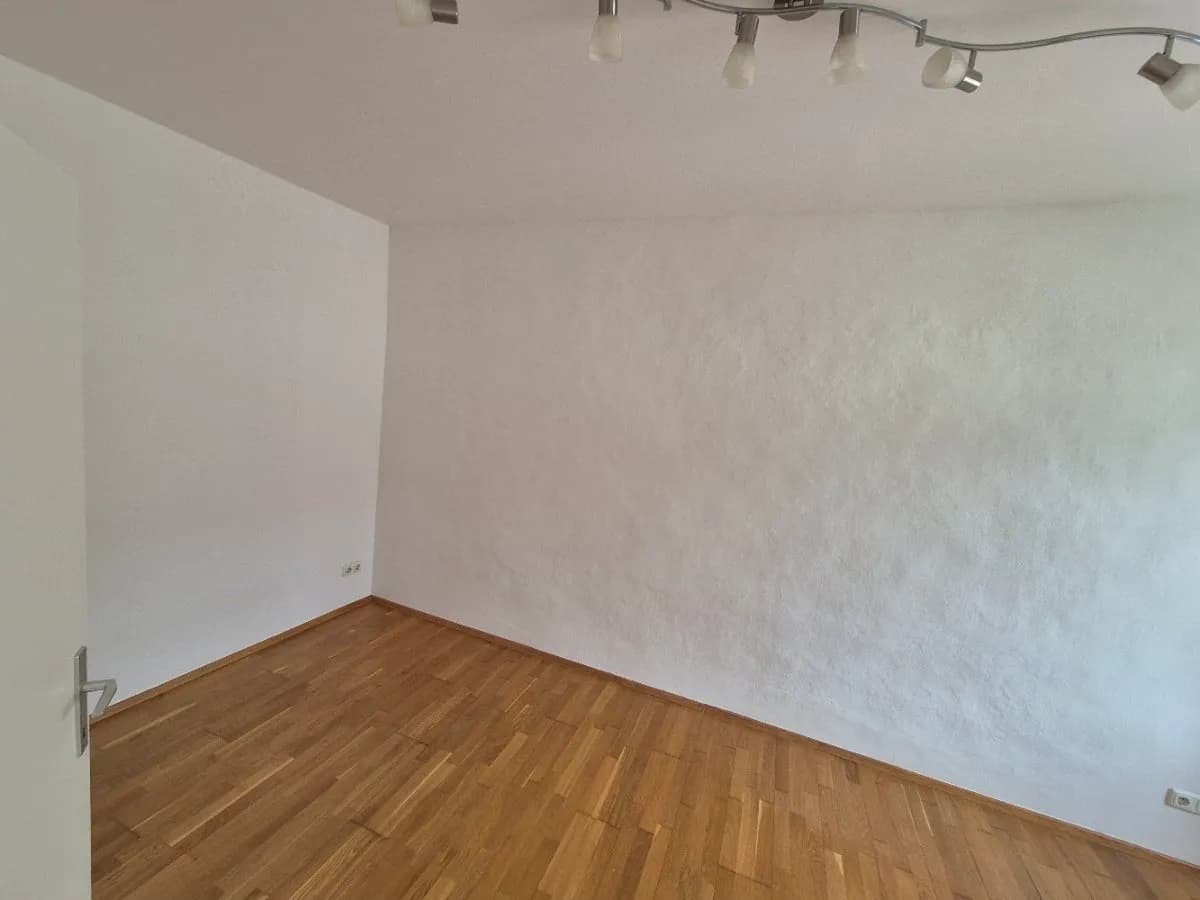 2-Zimmer-Wohnung mieten in Eferding – 50 m², € 590 – Bild 2 von 7