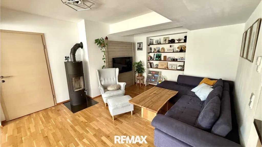12-Zimmer-Gewerbeimmobilie kaufen in Vöcklabruck – 285 m², € 599.000 – Bild 2 von 28