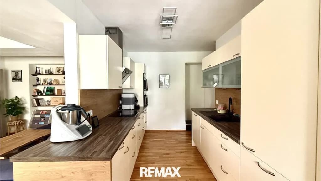 12-Zimmer-Gewerbeimmobilie kaufen in Vöcklabruck – 285 m², € 599.000 – Bild 3 von 28