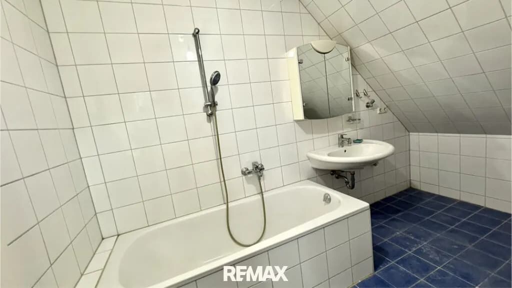 12-Zimmer-Gewerbeimmobilie kaufen in Vöcklabruck – 285 m², € 599.000 – Bild 22 von 28