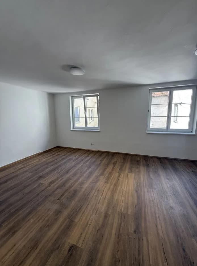 3-Zimmer-Wohnung mieten in Bruck-Mürzzuschlag – 83 m², € 550 – Bild 2 von 6