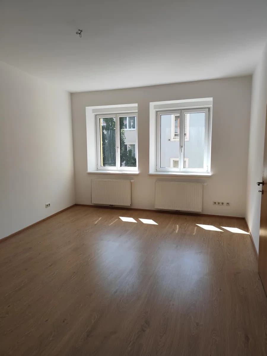 3-Zimmer-Wohnung mieten in Linz – 85 m², € 996 – Bild 2 von 10