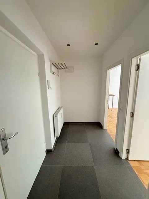 1-Zimmer-Wohnung mieten in Bruck-Mürzzuschlag – 40 m², € 520 – Bild 2 von 6