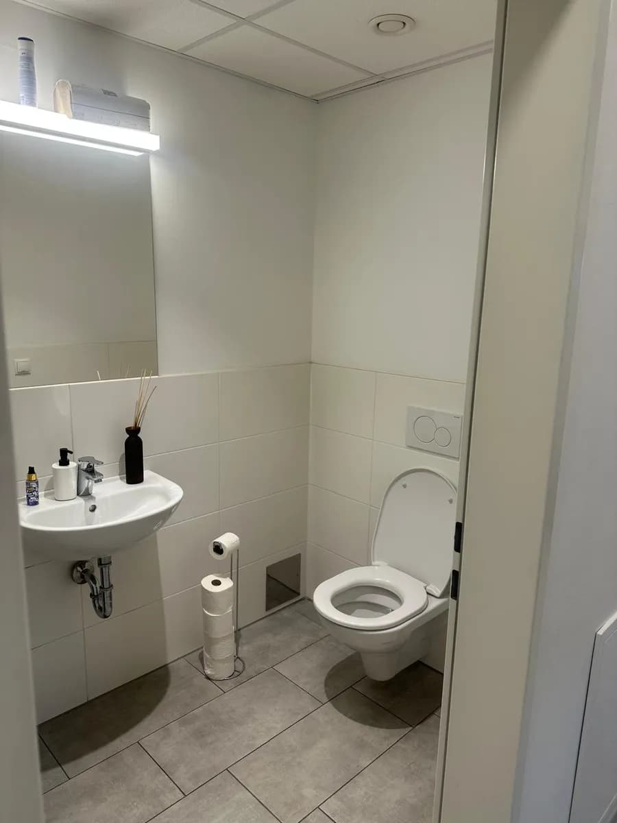 3-Zimmer-Gewerbeimmobilie mieten in Graz-Umgebung – 20 m², € 18 – Bild 14 von 18