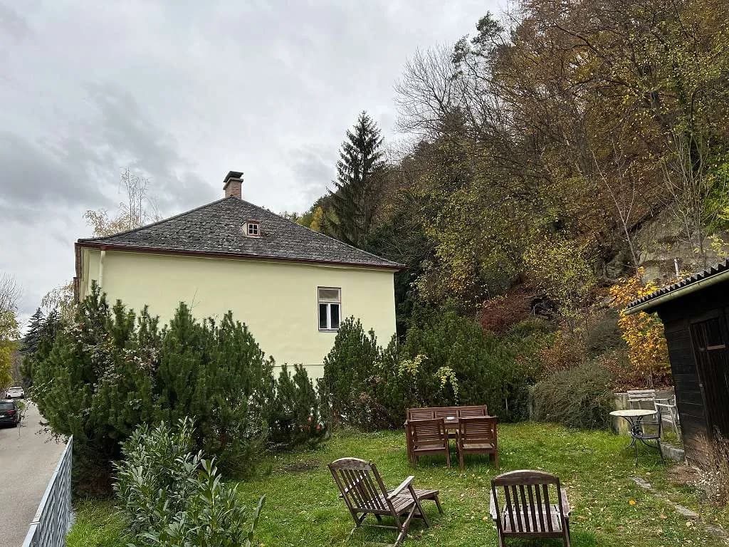 2-Zimmer-Wohnung mieten in Neunkirchen – 64 m², € 740 – Bild 3 von 16